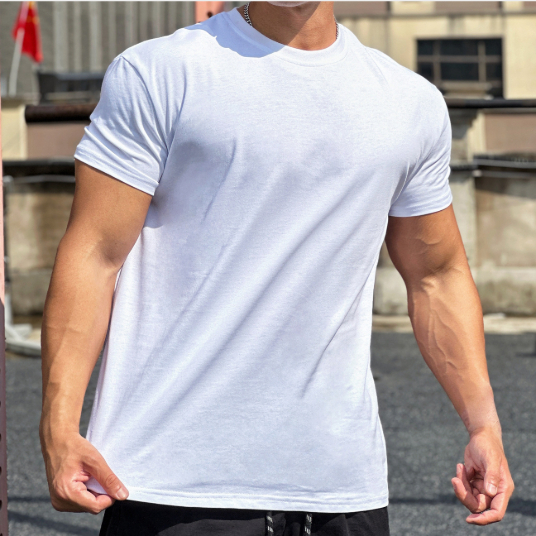 Men's fitness t-shirt lifestyle