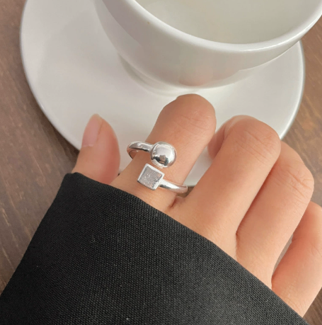 Simple and premium pure silver ring image