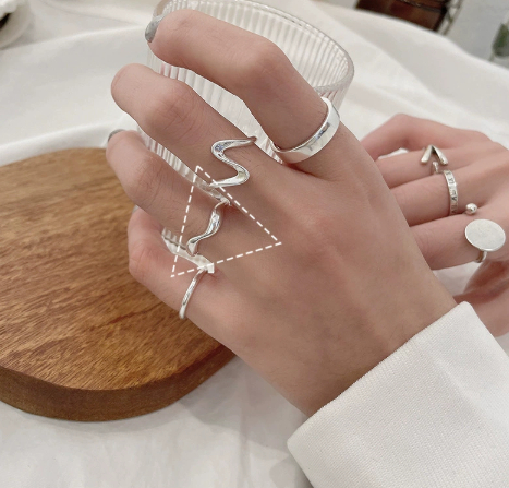 Simple and premium pure silver ring