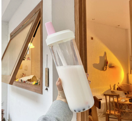 Household plastic water cup