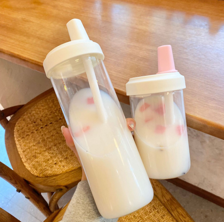 Household plastic water cup