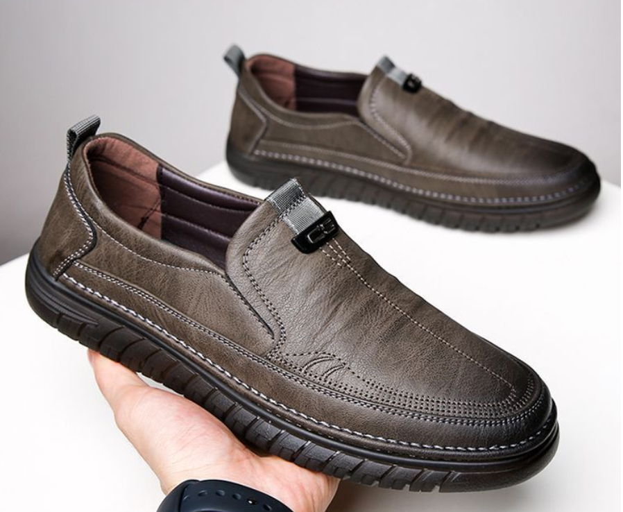 New men's leather shoes, round toe, soft sole, casual loafers