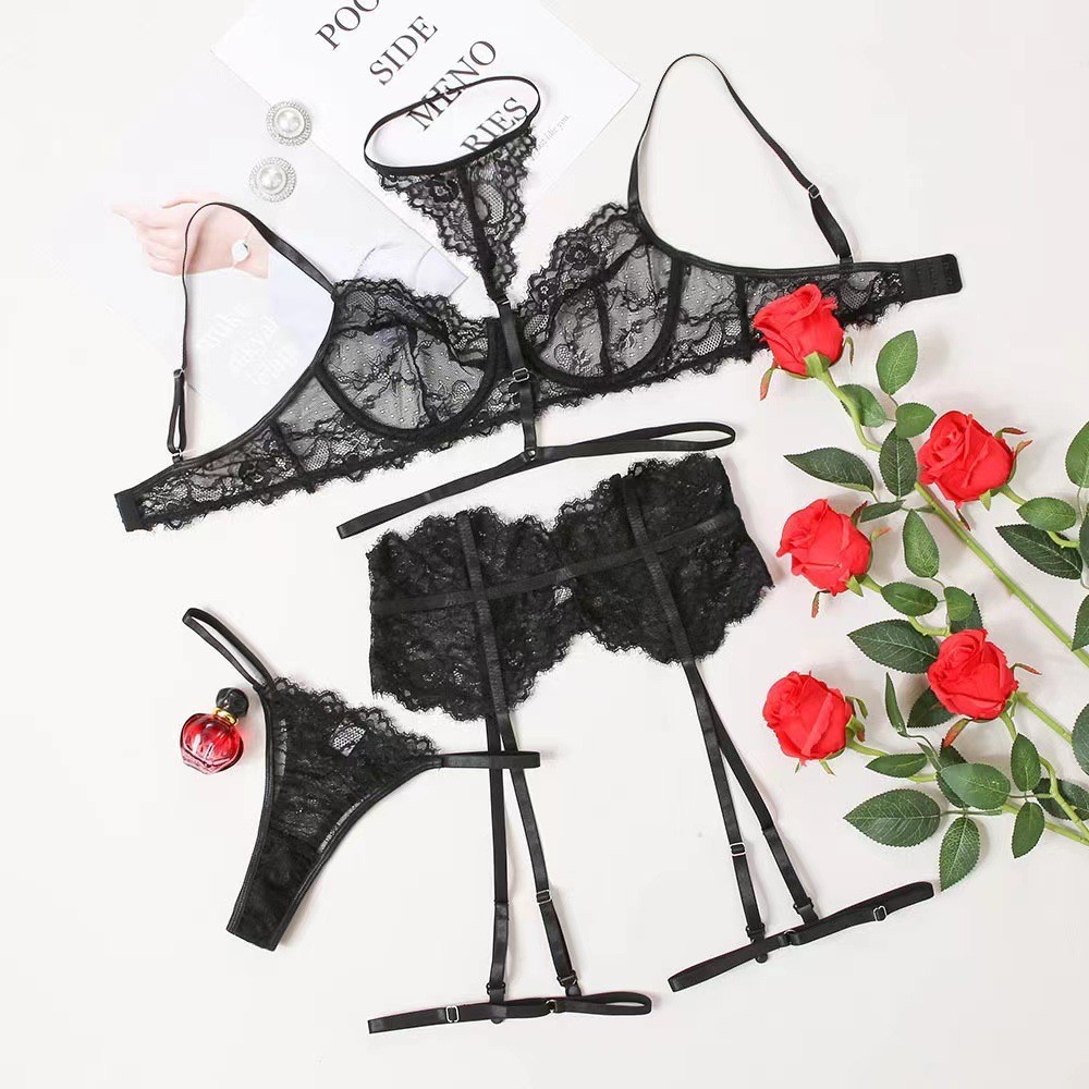 Fashionable lace patchwork lingerie set