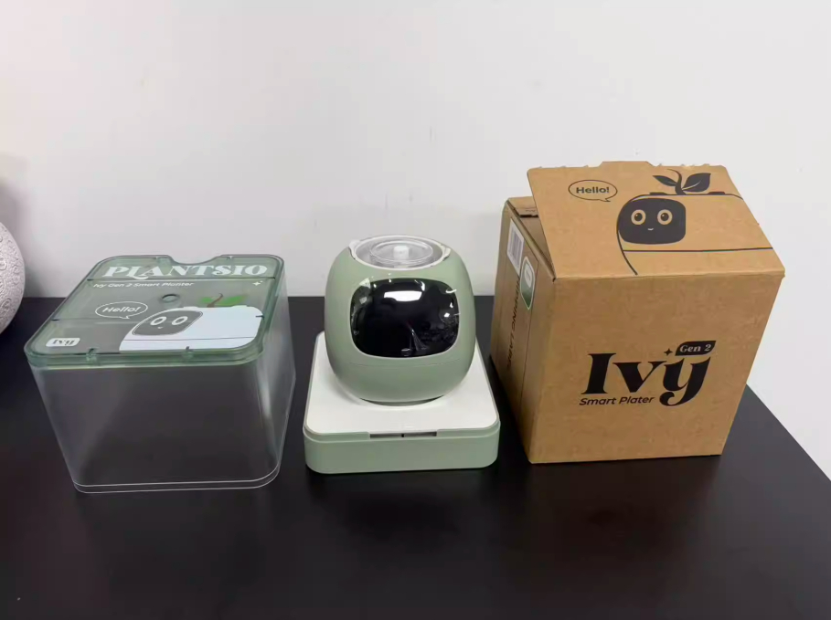 Intelligent automatic pet mood robot flower pot