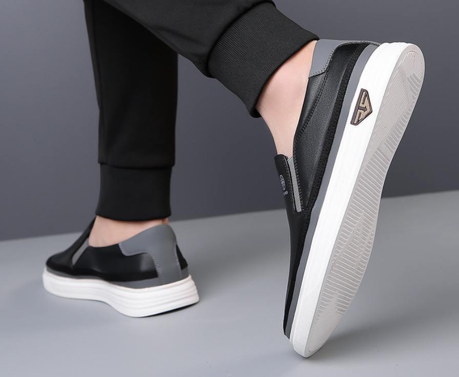 Spring Genuine Leather Trendy Sneakers for Young Men