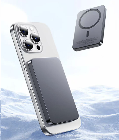 Magnetic power bank, fast charging, ultra-thin and portable, compatible with Apple iPhone 17 Pro Max. image