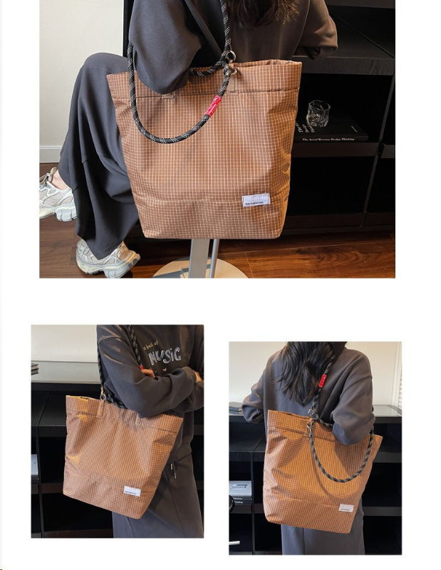 Unisex casual Hong Kong style tote bag, versatile for commuting, large capacity zippered shoulder bag/tote shopping bag